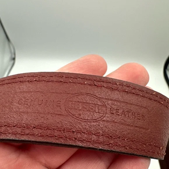 VTG Red Genuine Leather Fossil Brass Buckle Belt Size L 36-40” - Picture 10 of 16